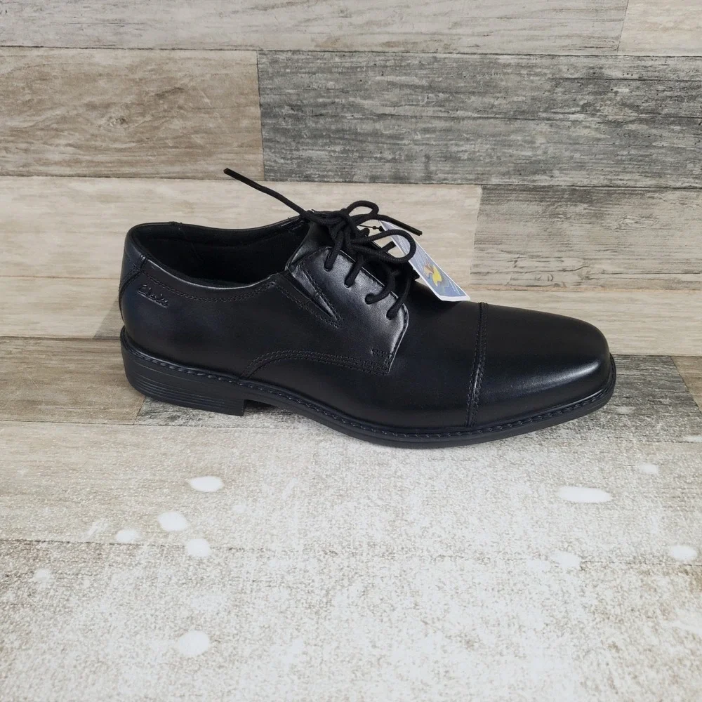 Clarks Cosgrove Mens Dress Shoes Sz 8 M Black Leather Cap Toe Lace Up Square Toe